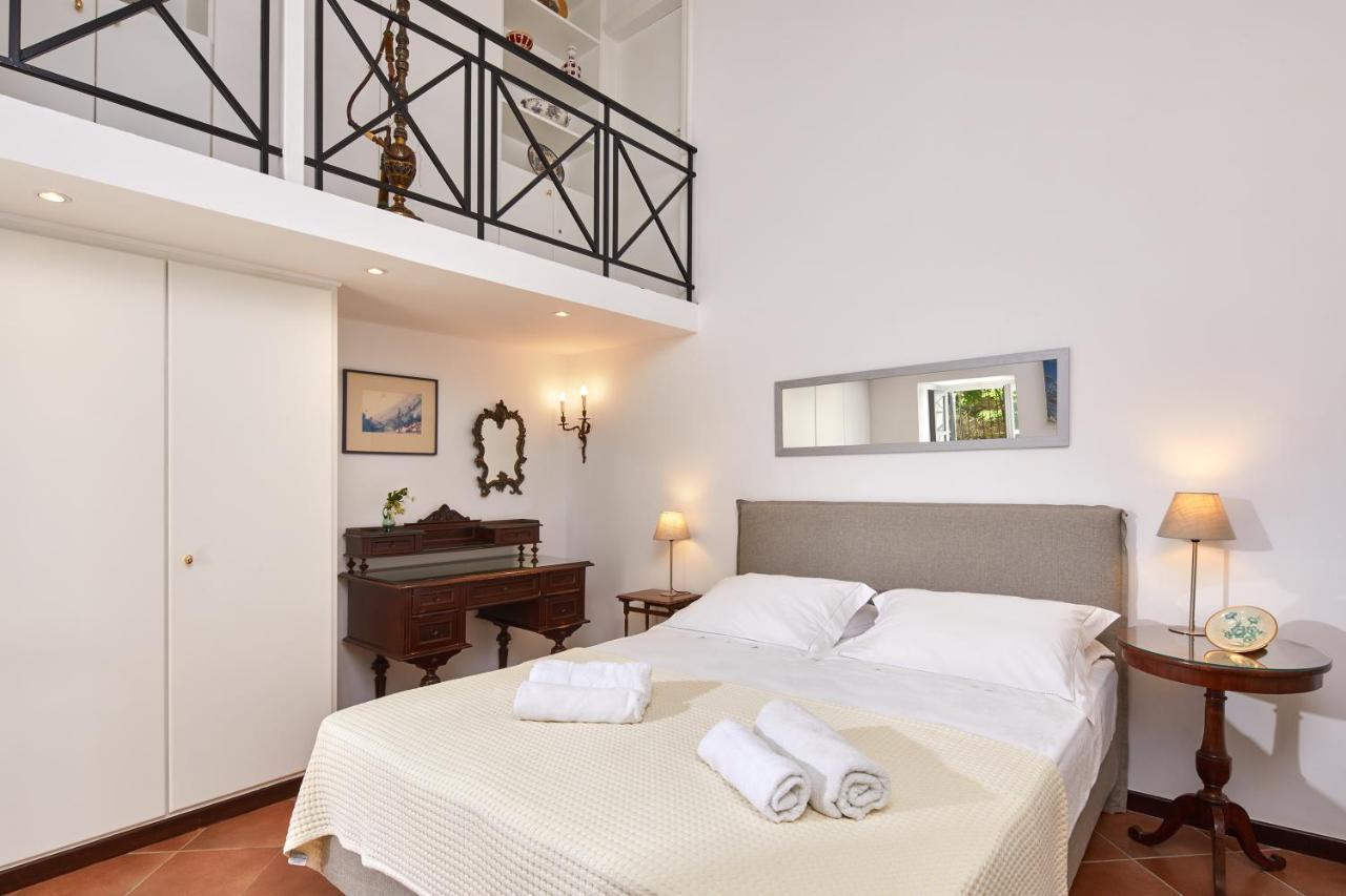 Muazzo Plaka Homes, Upper Home With Balcony & Ground Home No Balcony, By Thinkvilla 아테네 외부 사진